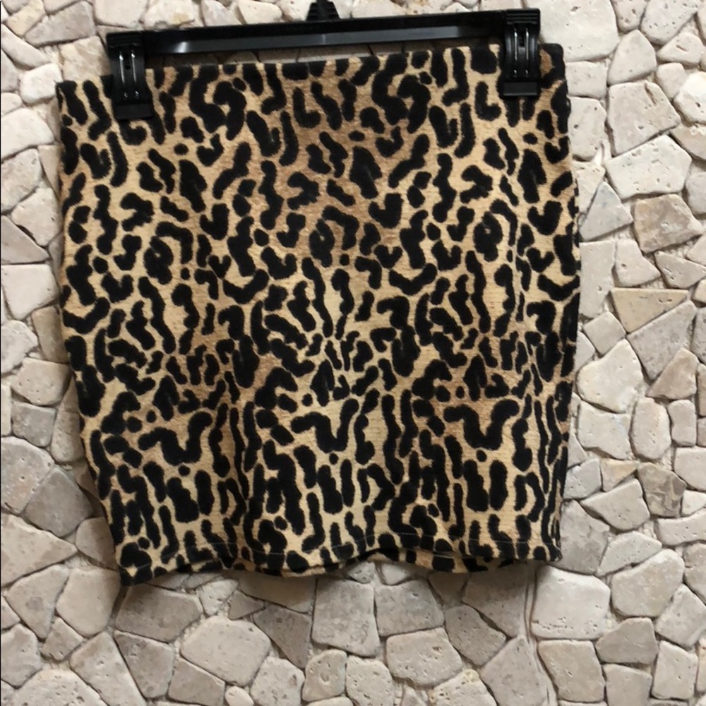 Zara mini leopard skirt